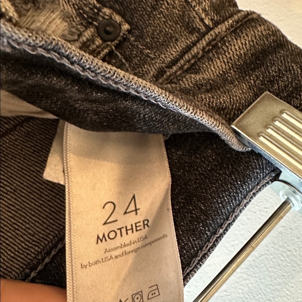 Mother Mid Rise Dazzler Ankle Open Later Wash - Picture 10 of 10